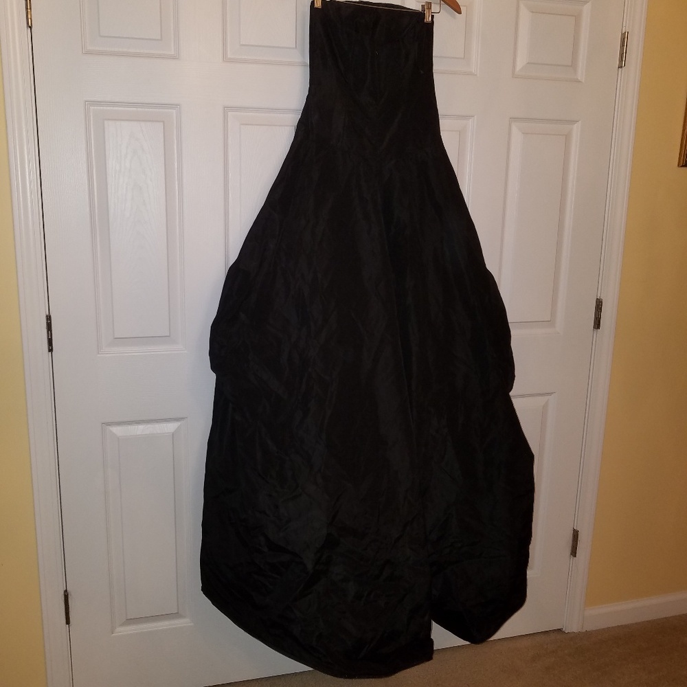 Prom Gown - Picture 3 of 8